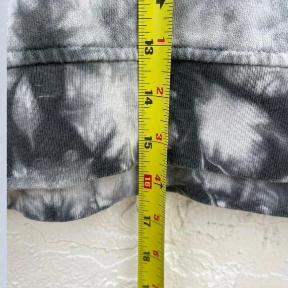 Kappa Womens Cropped Sweater Shirt Gray Black Tie Dye Sz Medium - Picture 12 of 15